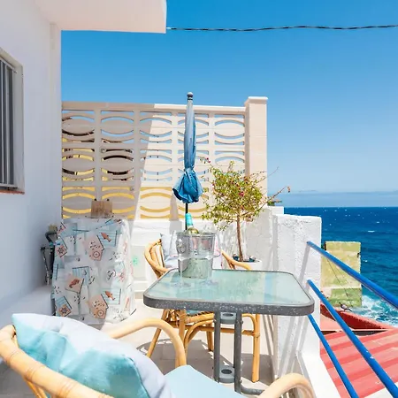 Seaside & Terrace Steps From The Ocean
