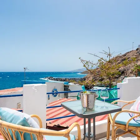 Seaside & Terrace Steps From The Ocean