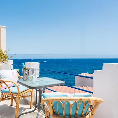 Vakantiehuis Seaside & Terrace Steps From The Ocean *